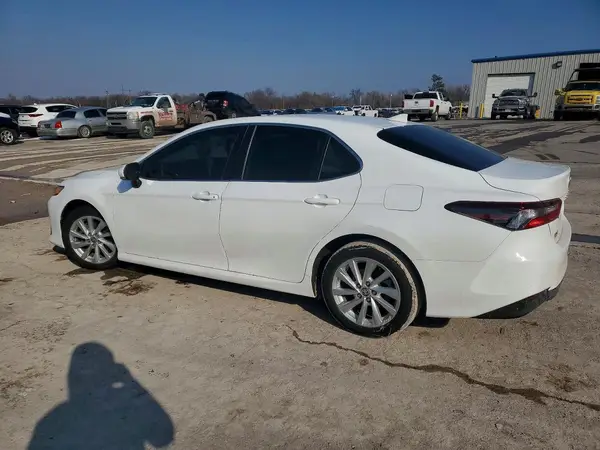 4T1R11AK3PU175061 2023 TOYOTA CAMRY - Image 2