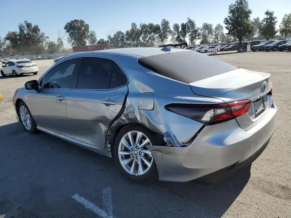 4T1R11AK3PU775935 2023 TOYOTA CAMRY - Image 2