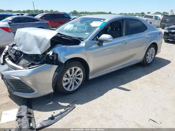 4T1R11AK3PU800638 2023 TOYOTA CAMRY - Image 2