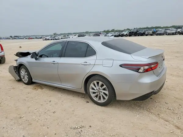 4T1R11AK3PU804415 2023 TOYOTA CAMRY - Image 2