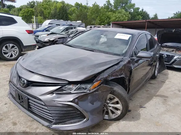 4T1R11AK3PU825670 2023 TOYOTA CAMRY - Image 2