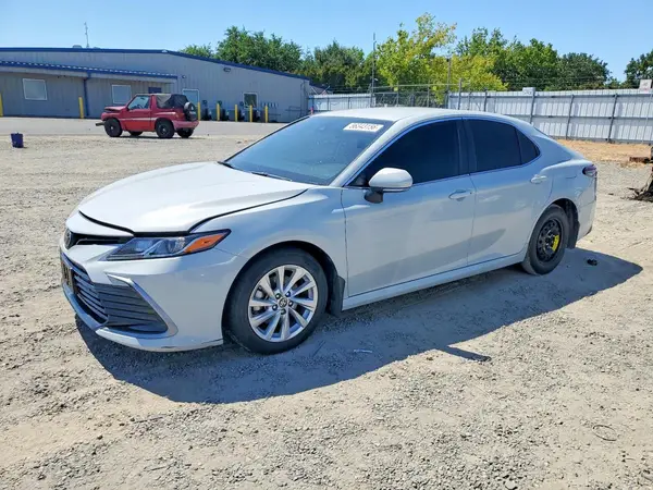 4T1R11AK3RU224293 2024 TOYOTA CAMRY - Image 1