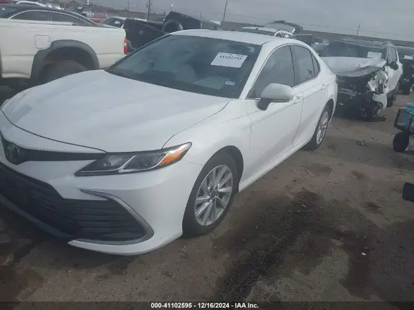 4T1R11AK3RU225203 2024 TOYOTA CAMRY - Image 2