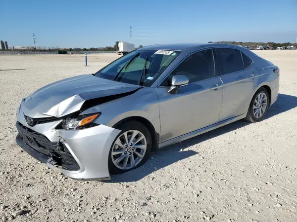 4T1R11AK3RU225587 2024 TOYOTA CAMRY - Image 1