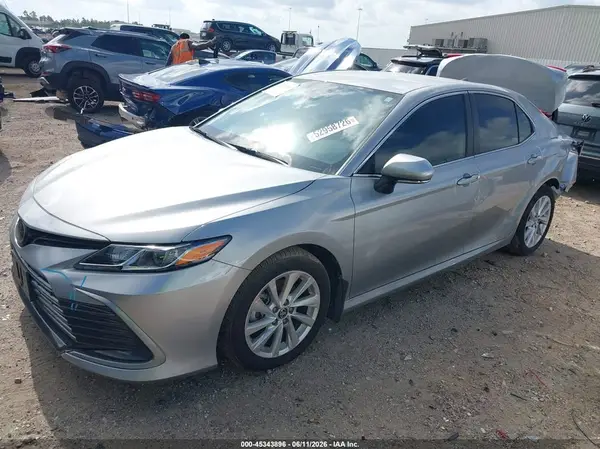 4T1R11AK3RU225864 2024 TOYOTA CAMRY - Image 2