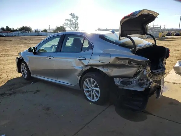 4T1R11AK3RU242308 2024 TOYOTA CAMRY - Image 2