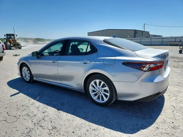 4T1R11AK3RU255723 2024 TOYOTA CAMRY - Image 2