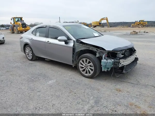 4T1R11AK3RU868067 2024 TOYOTA CAMRY - Image 1