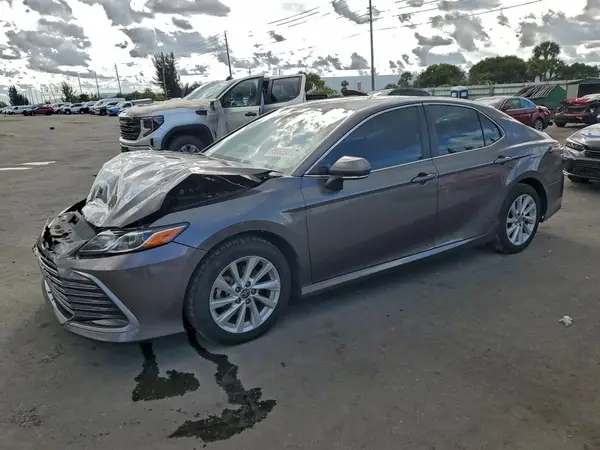 4T1R11AK3RU875911 2024 TOYOTA CAMRY - Image 1