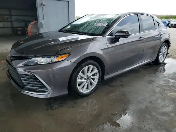 4T1R11AK3RU911371 2024 TOYOTA CAMRY - Image 1
