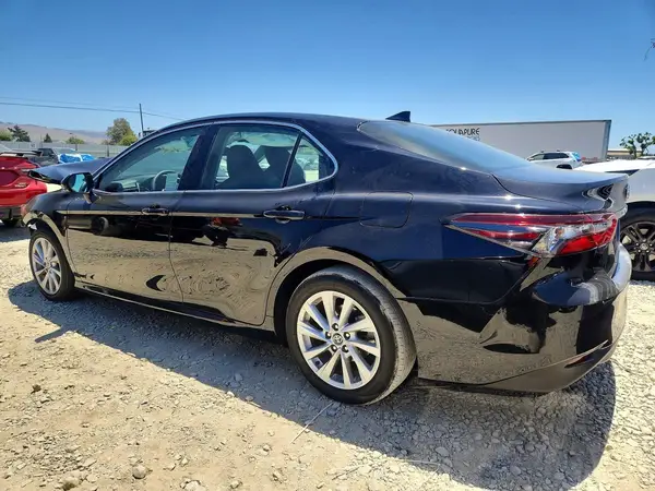 4T1R11AK4NU686534 2022 TOYOTA CAMRY - Image 2