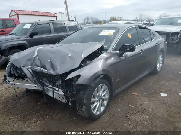 4T1R11AK4PU132154 2023 TOYOTA CAMRY - Image 2