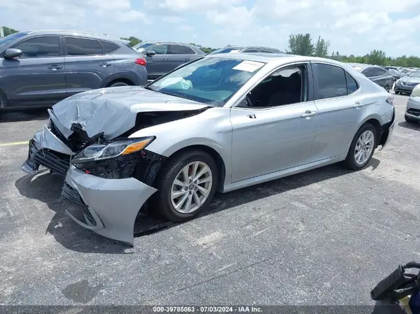 4T1R11AK4PU763082 2023 TOYOTA CAMRY - Image 2