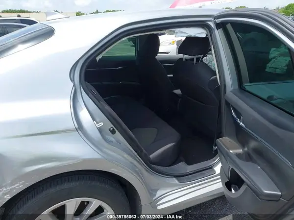 4T1R11AK4PU763082 2023 TOYOTA CAMRY - Image 8