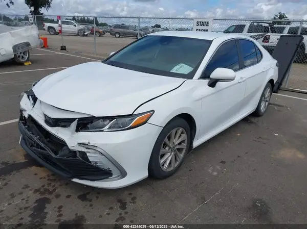 4T1R11AK4PU801765 2023 TOYOTA CAMRY - Image 2