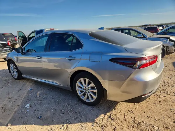 4T1R11AK4RU222777 2024 TOYOTA CAMRY - Image 2