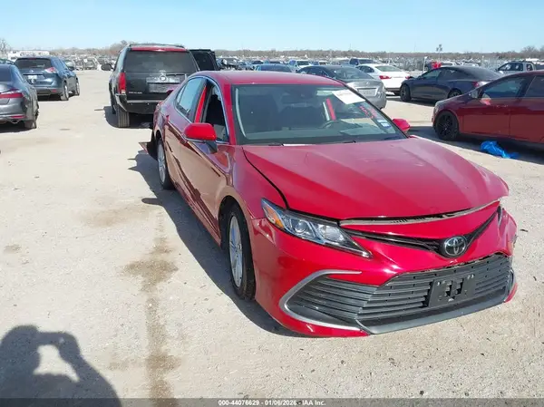 4T1R11AK4RU256475 2024 TOYOTA CAMRY - Image 1