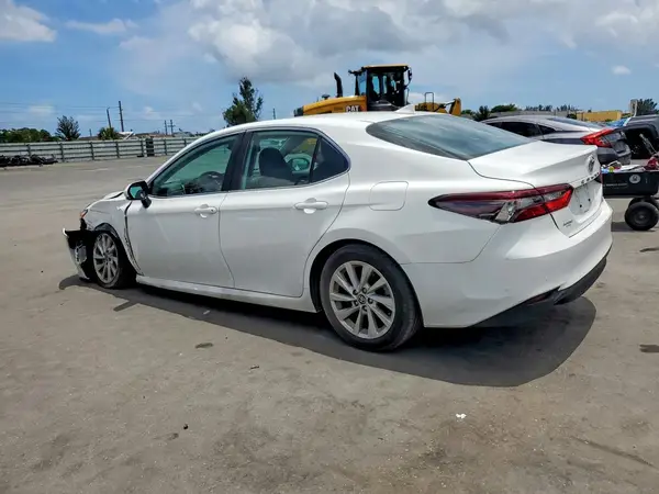 4T1R11AK4RU262440 2024 TOYOTA CAMRY - Image 2