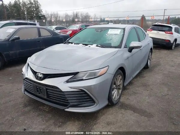 4T1R11AK4RU877229 2024 TOYOTA CAMRY - Image 2