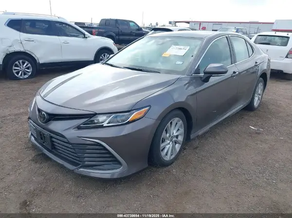 4T1R11AK4RU886397 2024 TOYOTA CAMRY - Image 2
