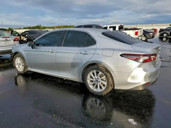 4T1R11AK4RU900296 2024 TOYOTA CAMRY - Image 2