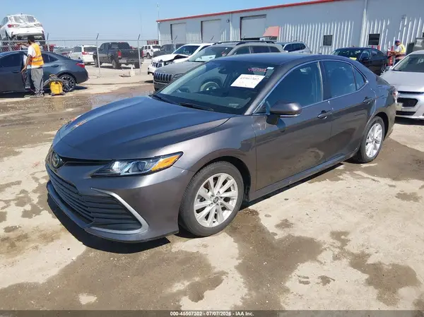 4T1R11AK4RU917423 2024 TOYOTA CAMRY - Image 2