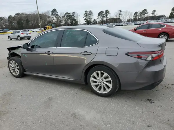 4T1R11AK4RU917731 2024 TOYOTA CAMRY - Image 2