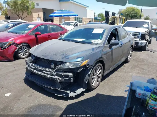 4T1R11AK5MU496529 2021 TOYOTA CAMRY - Image 2