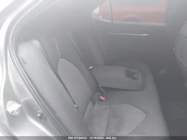 4T1R11AK5NU070728 2022 TOYOTA CAMRY - Image 8