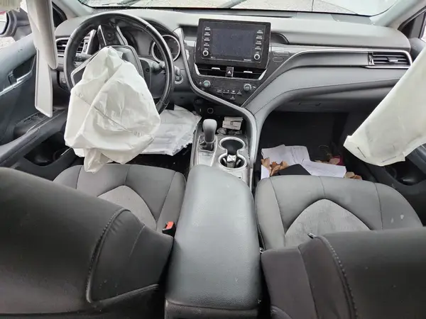 4T1R11AK5NU075587 2022 TOYOTA CAMRY - Image 8