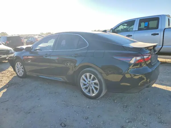 4T1R11AK5PU100359 2023 TOYOTA CAMRY - Image 2