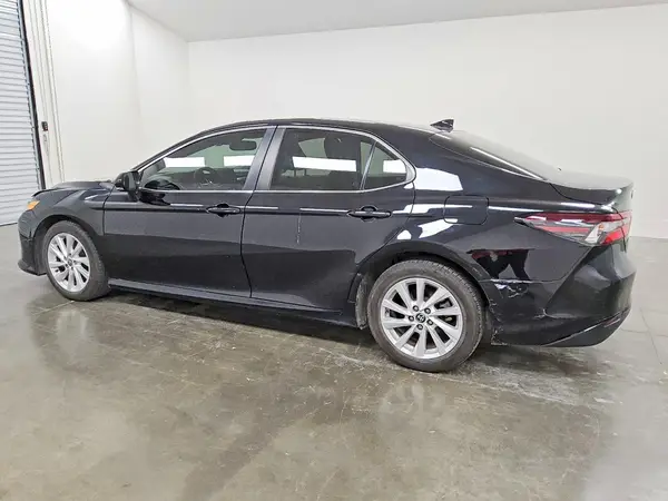 4T1R11AK5PU100913 2023 TOYOTA CAMRY - Image 2