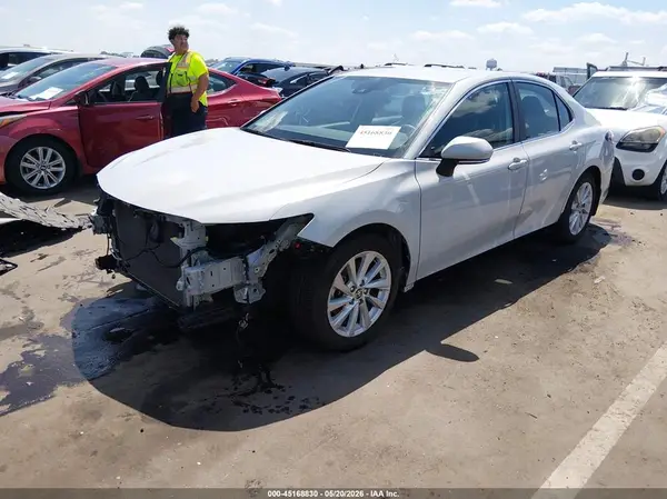 4T1R11AK5PU116786 2023 TOYOTA CAMRY - Image 2
