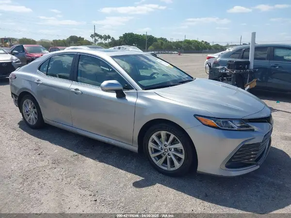 4T1R11AK5PU139730 2023 TOYOTA CAMRY - Image 1
