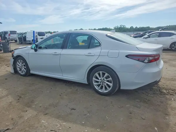 4T1R11AK5PU143387 2023 TOYOTA CAMRY - Image 2