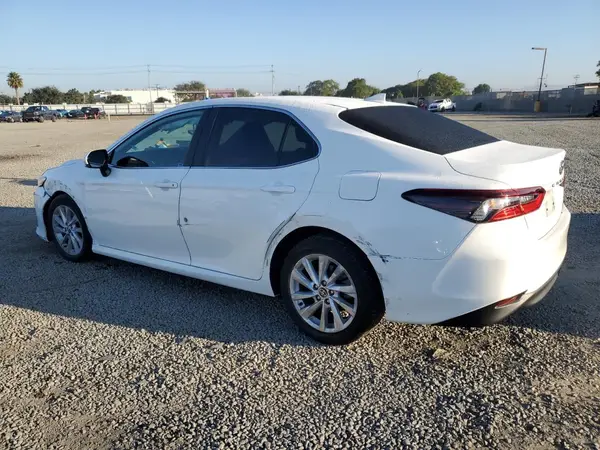4T1R11AK5PU147424 2023 TOYOTA CAMRY - Image 2