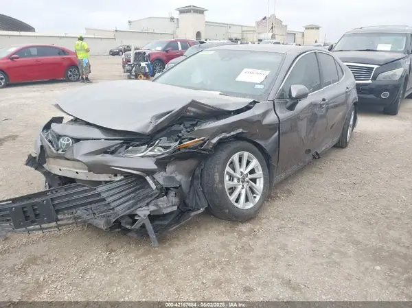 4T1R11AK5PU152686 2023 TOYOTA CAMRY - Image 2
