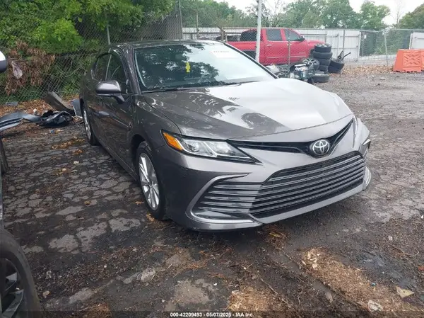 4T1R11AK5PU163915 2023 TOYOTA CAMRY - Image 1