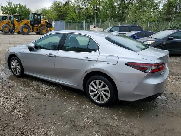 4T1R11AK5PU747666 2023 TOYOTA CAMRY - Image 2