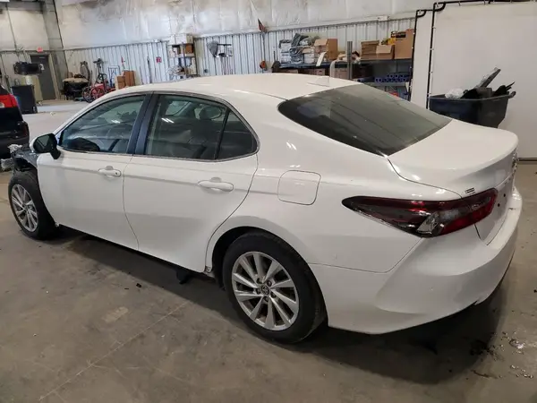 4T1R11AK5PU766685 2023 TOYOTA CAMRY - Image 2
