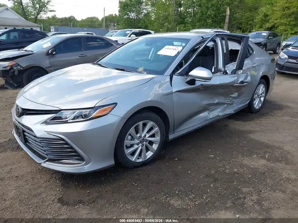 4T1R11AK5RU224893 2024 TOYOTA CAMRY - Image 2
