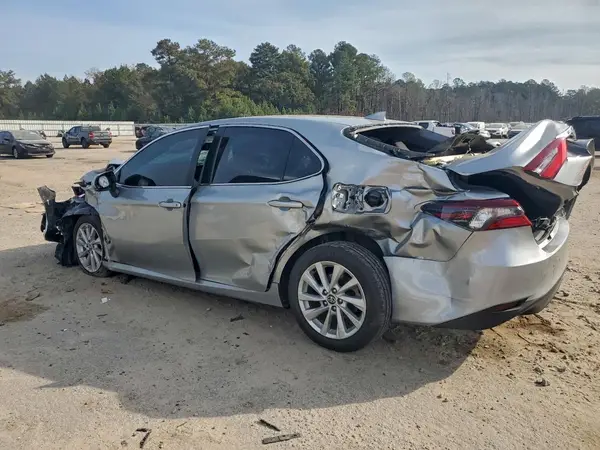 4T1R11AK5RU252774 2024 TOYOTA CAMRY - Image 2