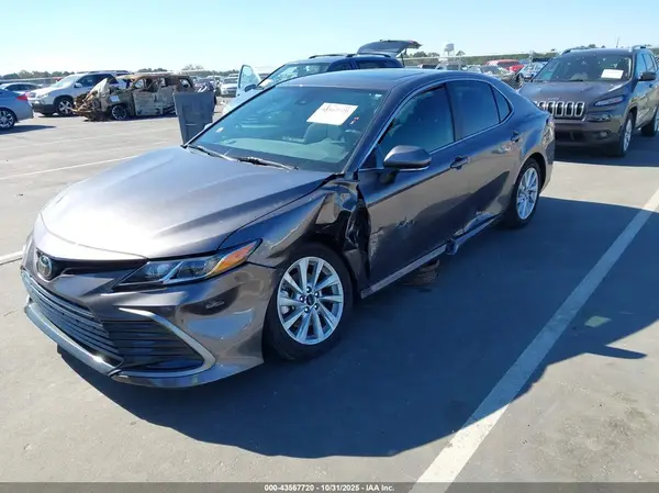4T1R11AK5RU259918 2024 TOYOTA CAMRY - Image 2