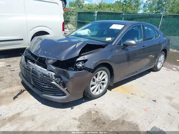 4T1R11AK5RU866823 2024 TOYOTA CAMRY - Image 2