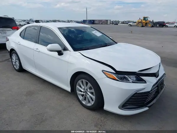 4T1R11AK5RU872475 2024 TOYOTA CAMRY - Image 1