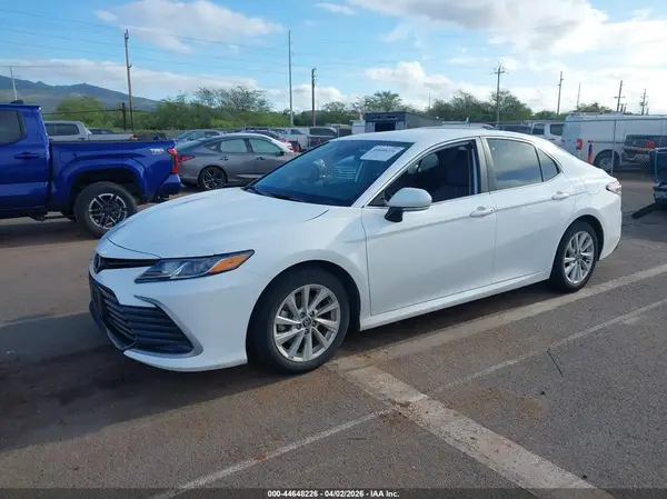 4T1R11AK5RU883606 2024 TOYOTA CAMRY - Image 2