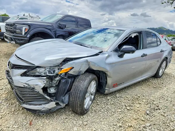 4T1R11AK6MU405431 2021 TOYOTA CAMRY - Image 1