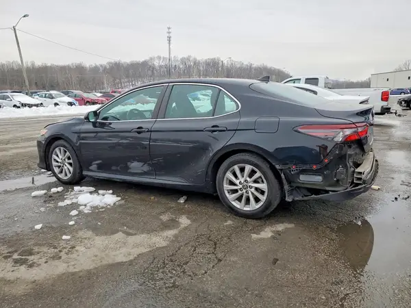 4T1R11AK6MU492277 2021 TOYOTA CAMRY - Image 2