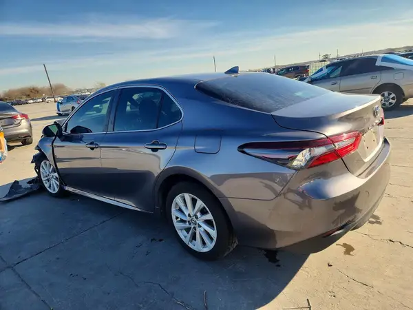 4T1R11AK6PU101617 2023 TOYOTA CAMRY - Image 2