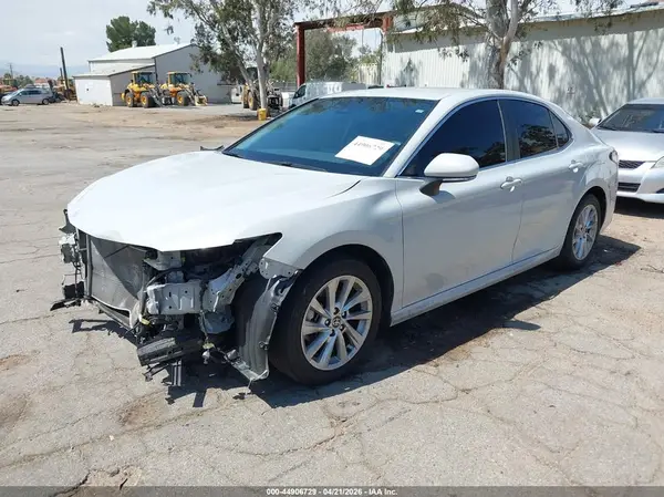 4T1R11AK6PU161848 2023 TOYOTA CAMRY - Image 2